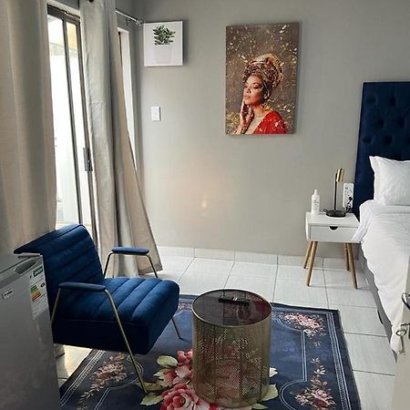 Willow Guest House Боксбурґ Екстер'єр фото