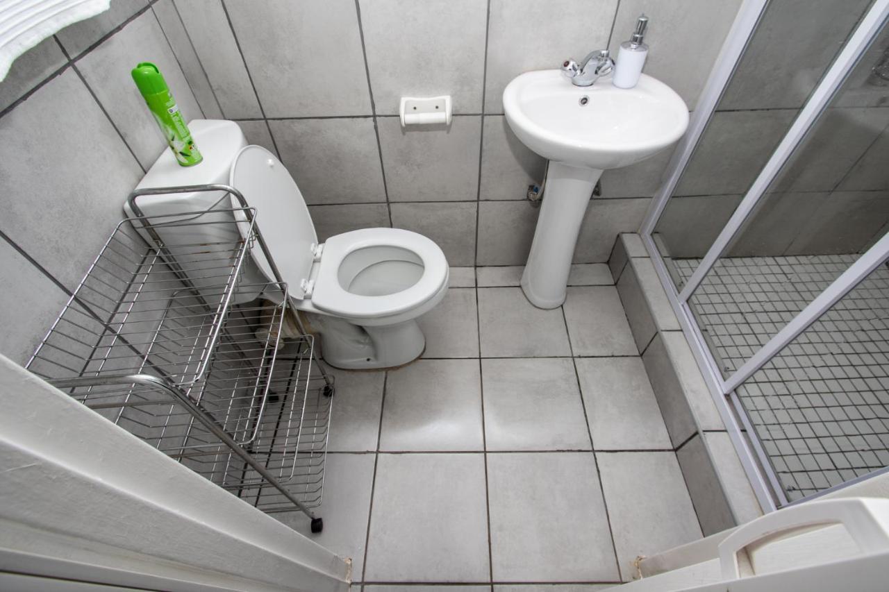 Willow Guest House Боксбурґ Екстер'єр фото