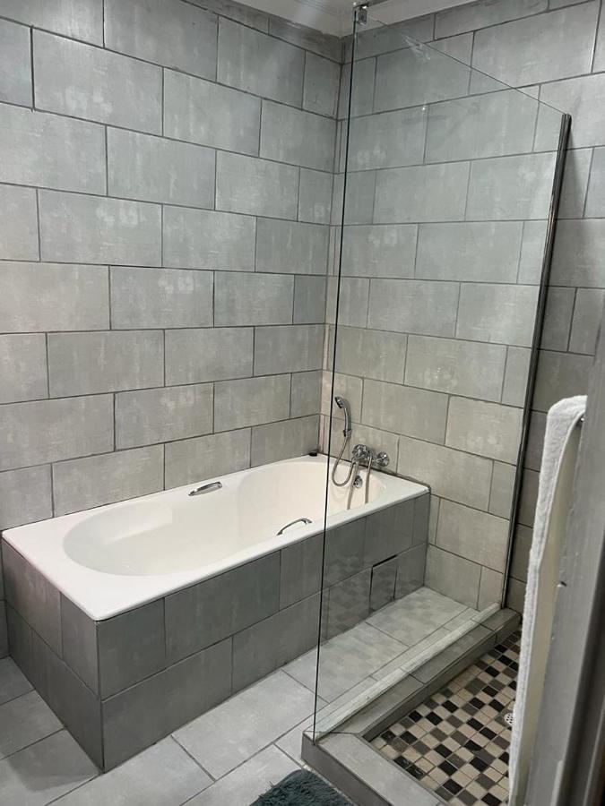 Willow Guest House Боксбурґ Екстер'єр фото