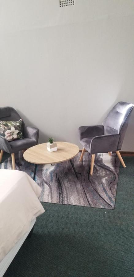 Willow Guest House Боксбурґ Екстер'єр фото
